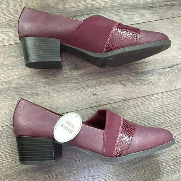 [9.5W]London Fog Willow Burgundy Block Heel wide Fit Loafer  Pump - Picture 3 of 7